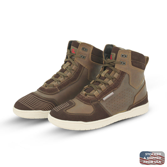 Brown men’s riding boots crafted from cow crazy horse leather and suede, offering ankle guards, reinforced slip-resistant sole, breathable design with water-repellent finish; perfect for both motorcycle use and everyday wear